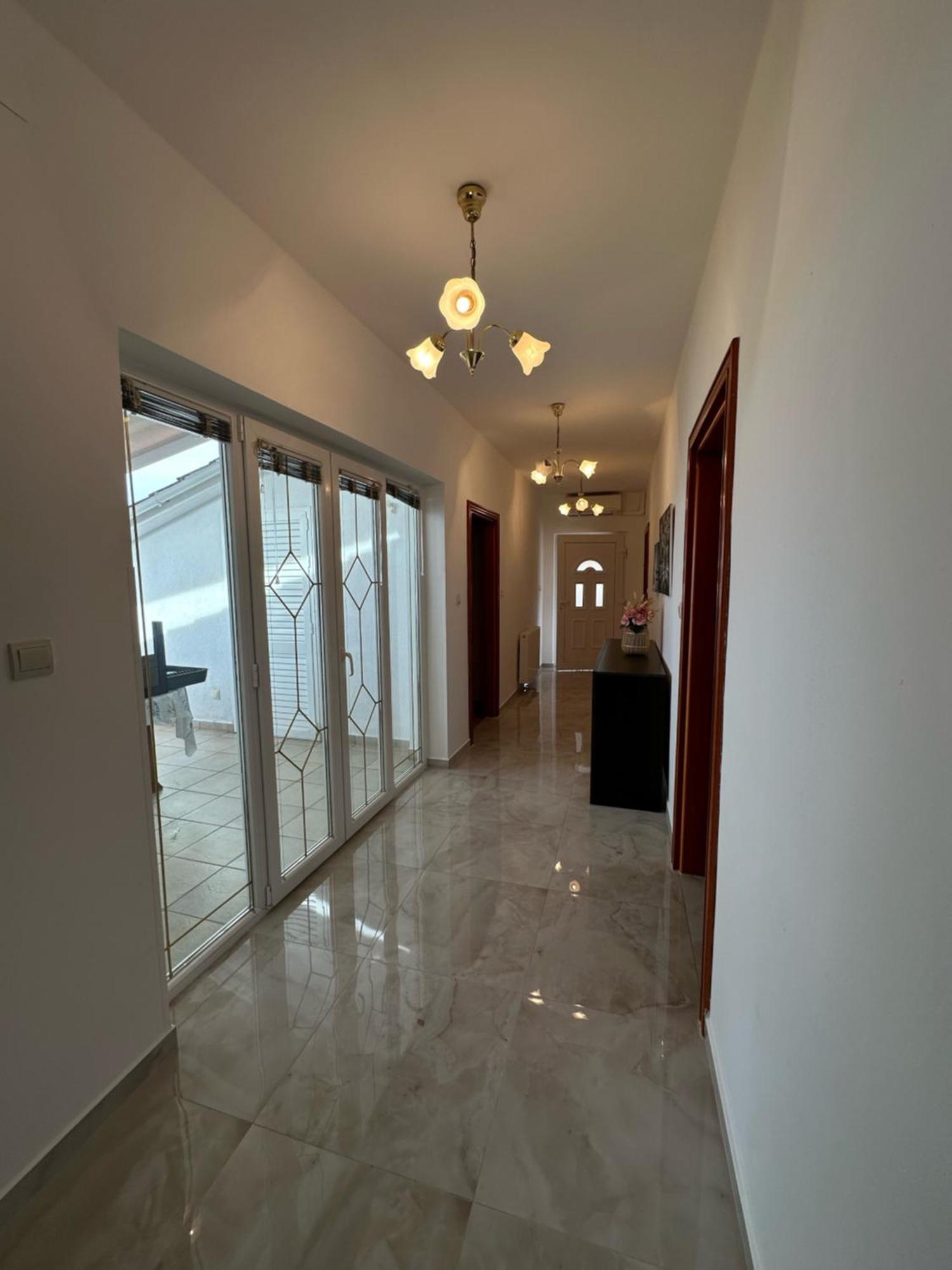 Apartmani Sandra Malinska Sveti Vid-Miholjice Bagian luar foto